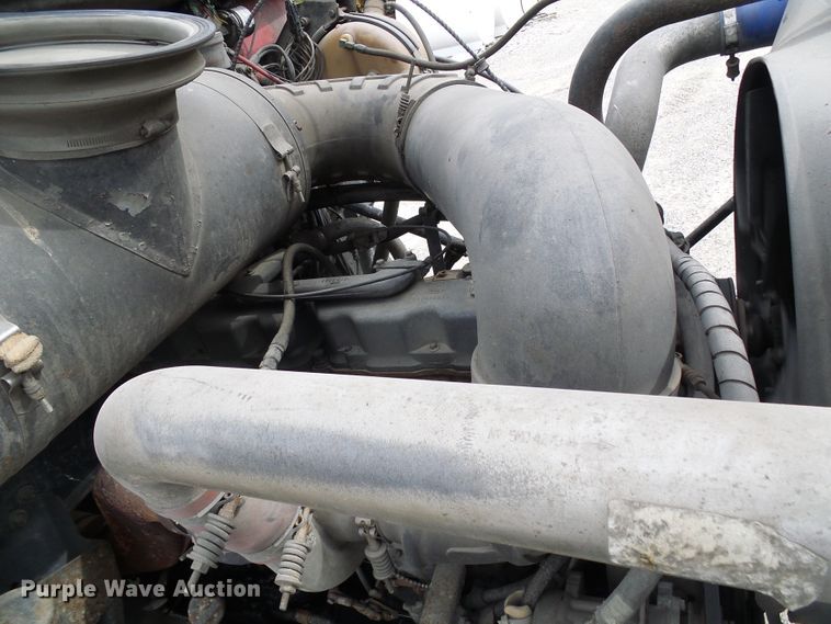 image for item DI0694 1996 Mack CH613 semi truck