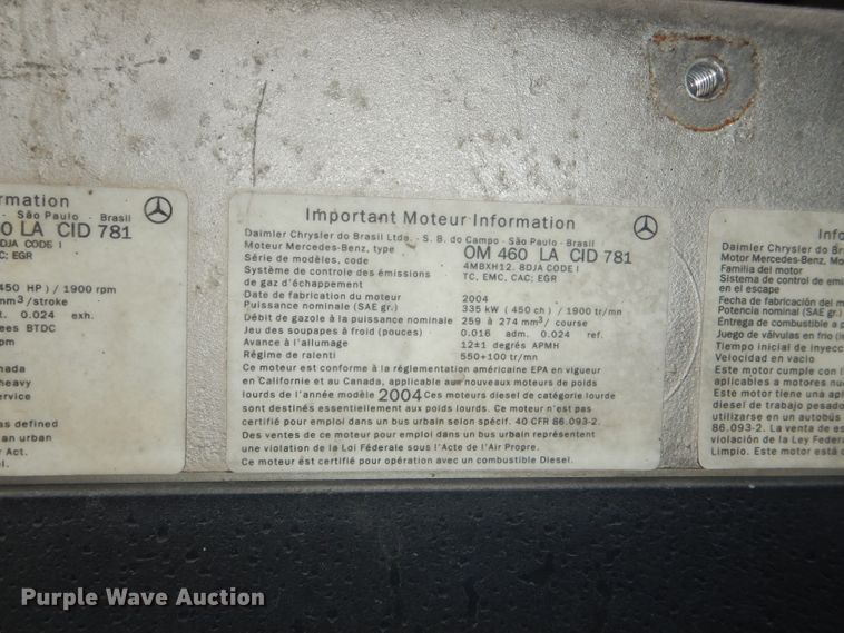 image for item DI2556 2005 Freightliner Columbia 120 semi truck