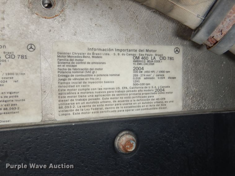 image for item DI2556 2005 Freightliner Columbia 120 semi truck