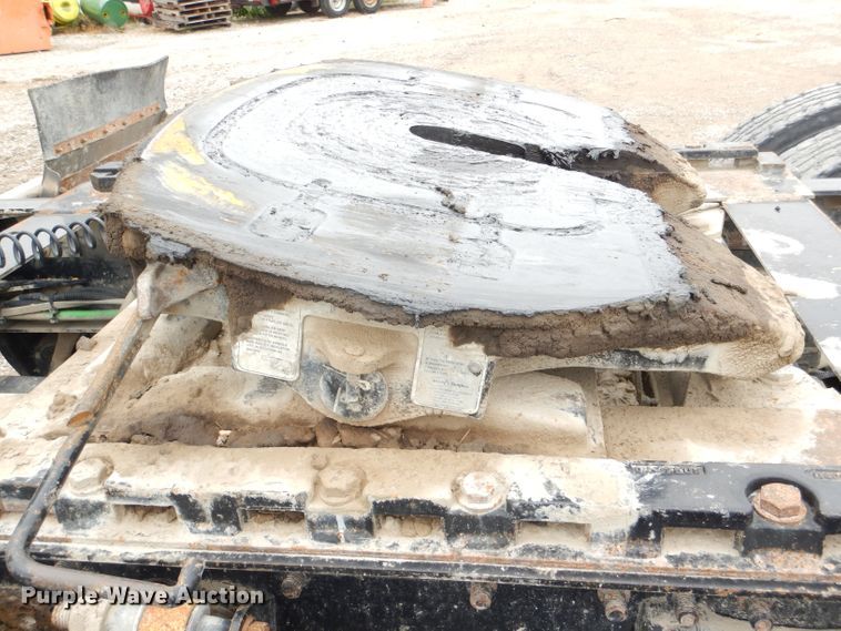 image for item DI2556 2005 Freightliner Columbia 120 semi truck