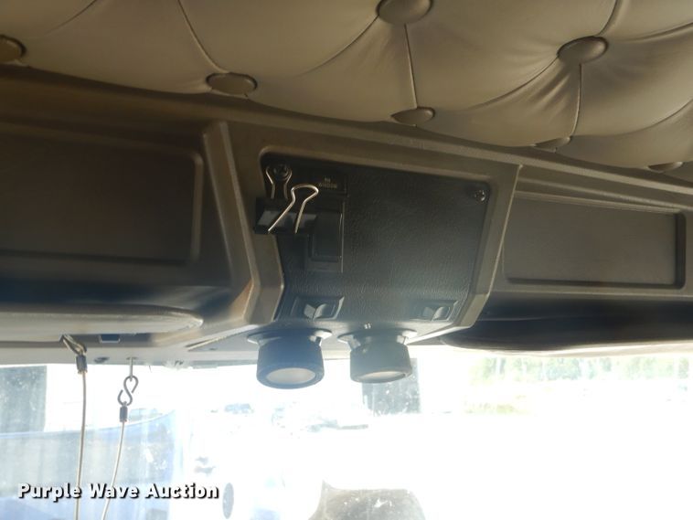 image for item FC9921 2003 Kenworth W900 semi truck