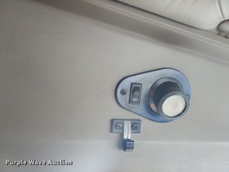 image for item FC9921 2003 Kenworth W900 semi truck