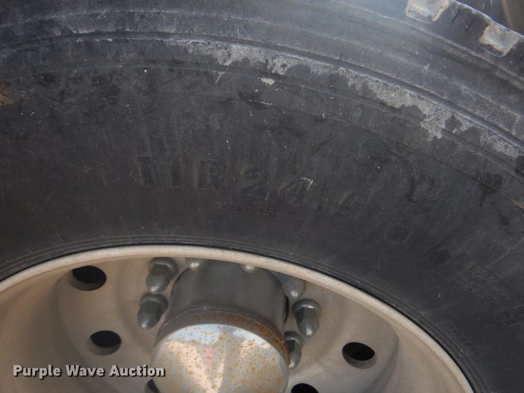 image for item FC9921 2003 Kenworth W900 semi truck