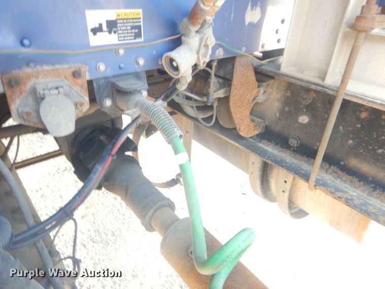 image for item FC9921 2003 Kenworth W900 semi truck