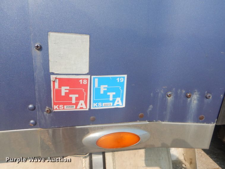 image for item FC9921 2003 Kenworth W900 semi truck