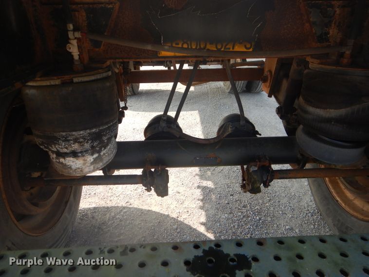 image for item FC9922 1998 Utility flatbed trailer