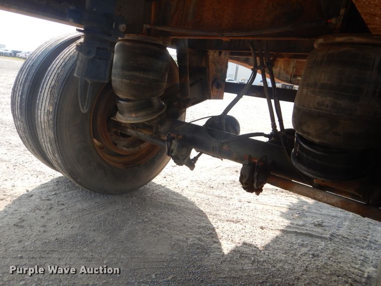 image for item FC9922 1998 Utility flatbed trailer