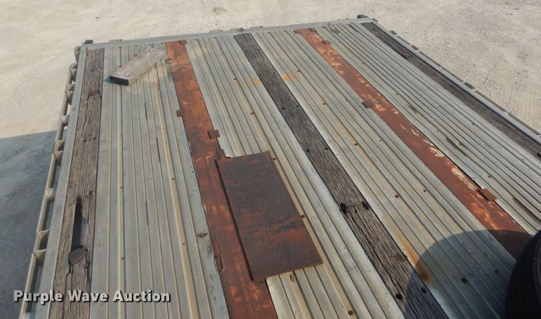 image for item FC9922 1998 Utility flatbed trailer