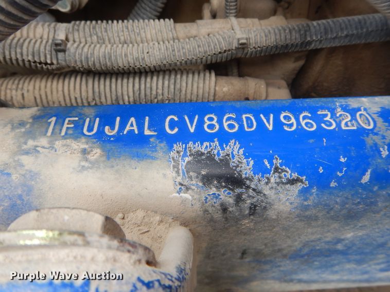 image for item FI9672 2006 Freightliner FLD semi truck