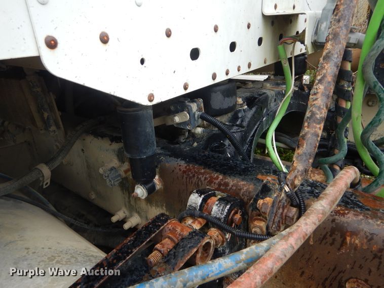 image for item FI9673 2004 Freightliner Columbia semi truck