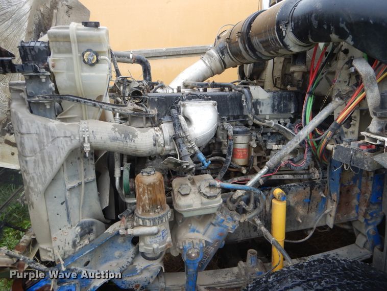 image for item FI9674 2008 Freightliner FLD semi truck