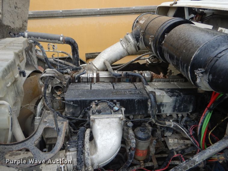 image for item FI9674 2008 Freightliner FLD semi truck