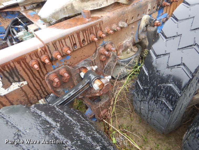 image for item FI9674 2008 Freightliner FLD semi truck