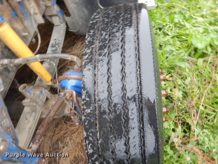 image for item FI9674 2008 Freightliner FLD semi truck