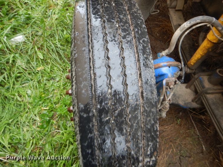 image for item FI9674 2008 Freightliner FLD semi truck