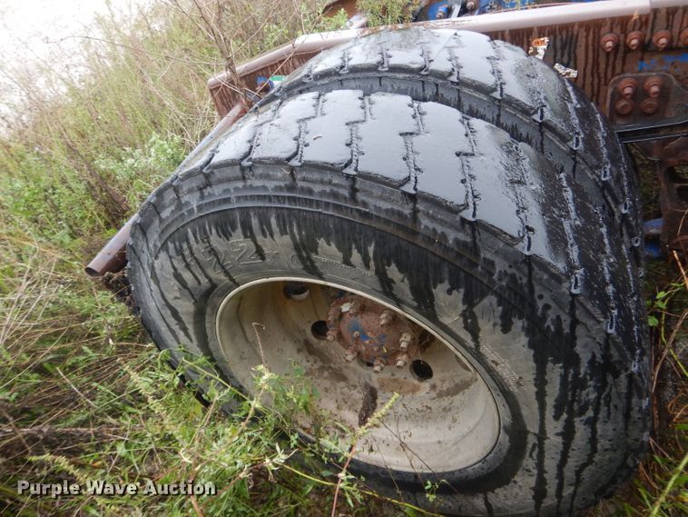 image for item FI9674 2008 Freightliner FLD semi truck