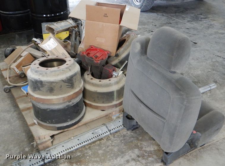 image for item FI9686 Truck parts