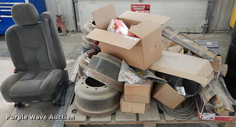 image for item FI9686 Truck parts