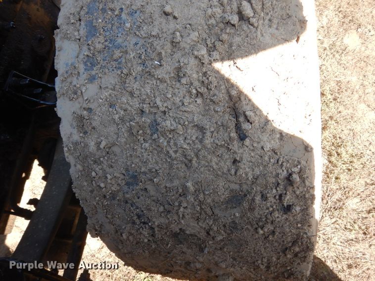 image for item FU9717 2001 International 9200i semi truck