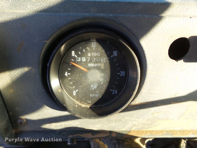 image for item GC9055 1997 Mack RD semi truck