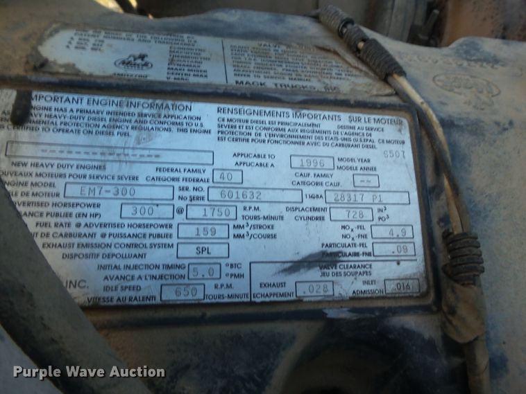 image for item GC9055 1997 Mack RD semi truck