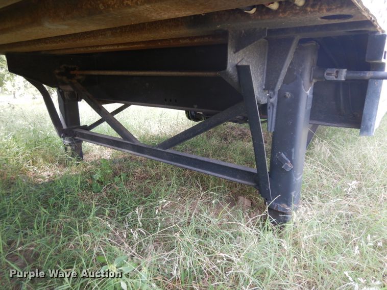 image for item GI9267 2000 Wabash dry van trailer