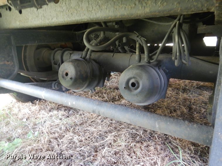 image for item GI9267 2000 Wabash dry van trailer