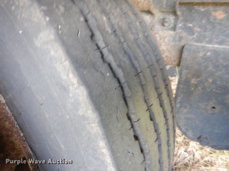 image for item GI9267 2000 Wabash dry van trailer