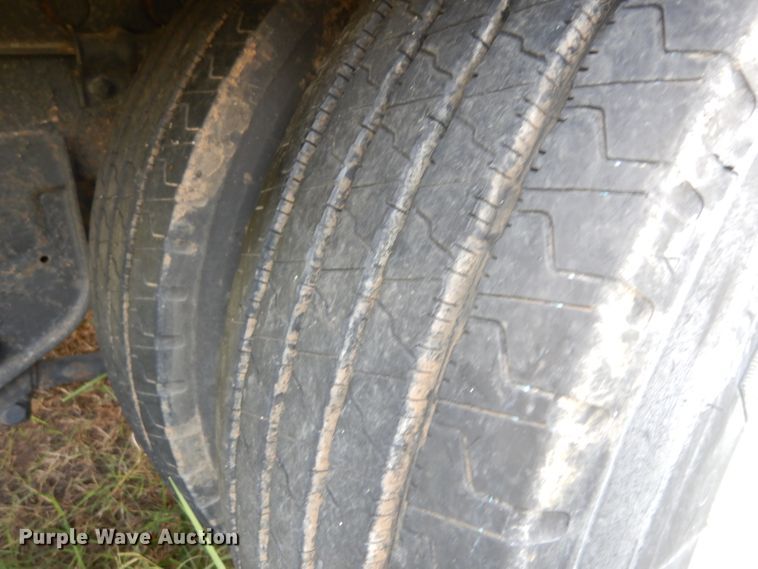 image for item GI9267 2000 Wabash dry van trailer