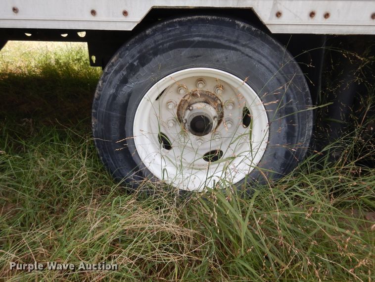 image for item GI9267 2000 Wabash dry van trailer