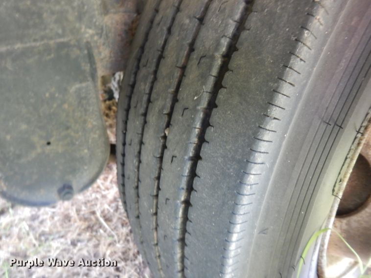 image for item GI9267 2000 Wabash dry van trailer