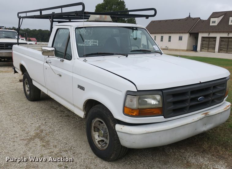 image for item DB10173 1996 Ford F150 pickup truck