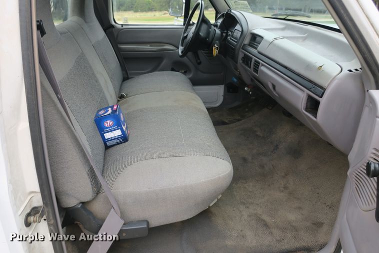 image for item DB10173 1996 Ford F150 pickup truck