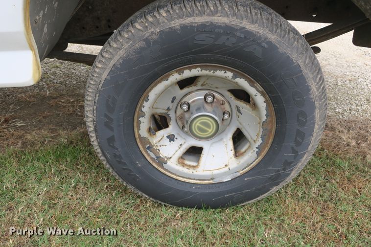 image for item DB10173 1996 Ford F150 pickup truck