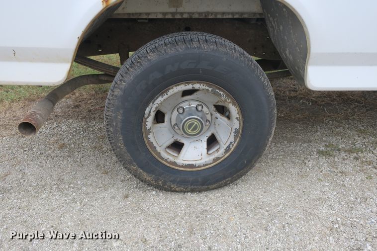 image for item DB10173 1996 Ford F150 pickup truck