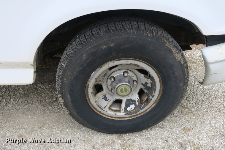 image for item DB10173 1996 Ford F150 pickup truck