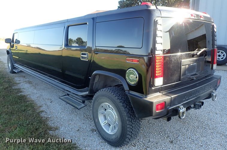 image for item DB7670 2006 Hummer H2 limousine