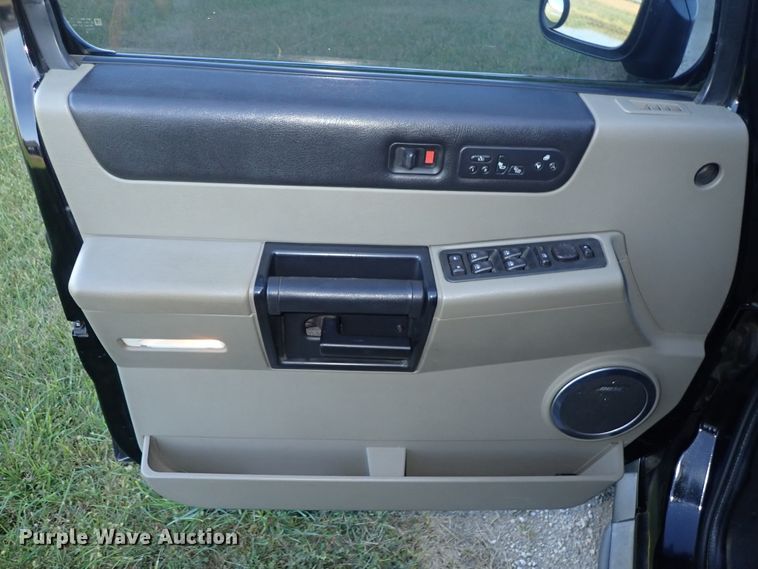 image for item DB7670 2006 Hummer H2 limousine