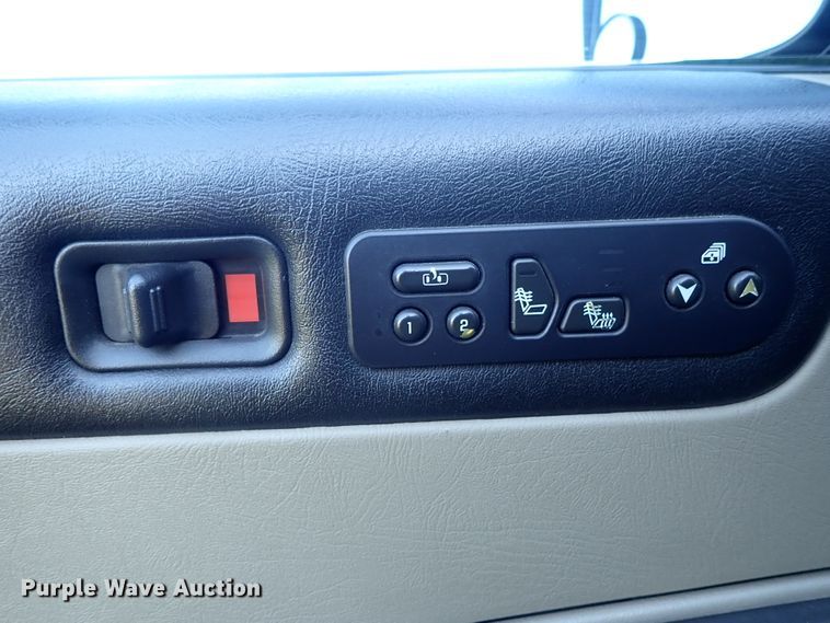 image for item DB7670 2006 Hummer H2 limousine