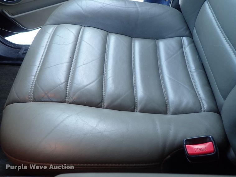 image for item DB7670 2006 Hummer H2 limousine