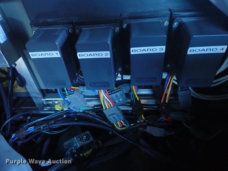 image for item DB7670 2006 Hummer H2 limousine