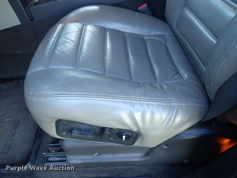 image for item DB7670 2006 Hummer H2 limousine