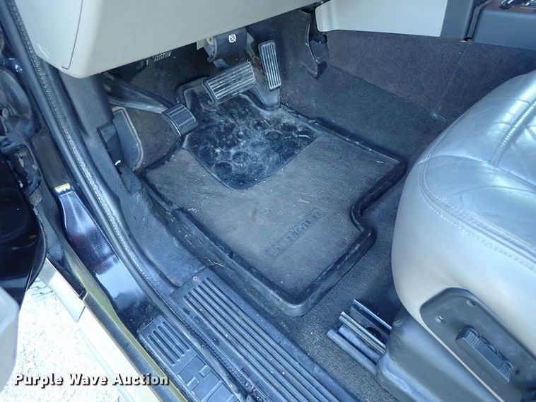 image for item DB7670 2006 Hummer H2 limousine