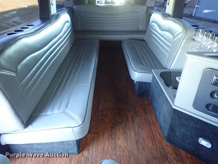 image for item DB7670 2006 Hummer H2 limousine