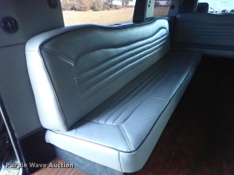 image for item DB7670 2006 Hummer H2 limousine
