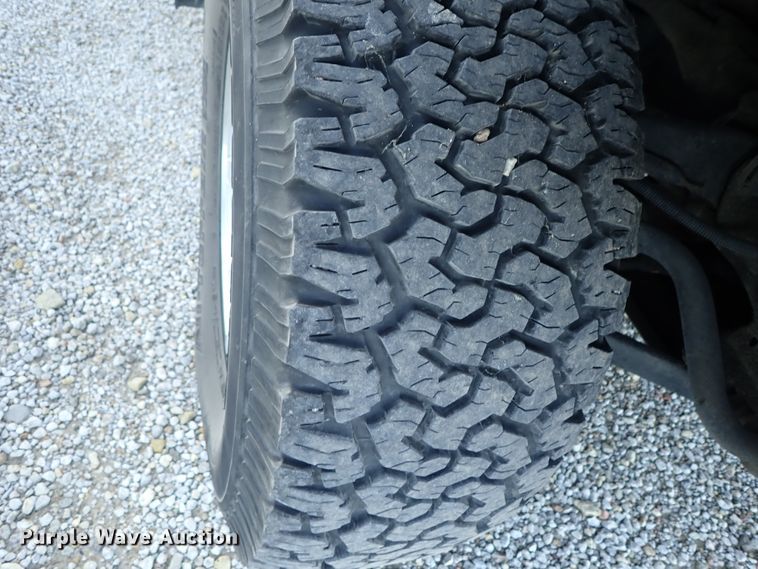 image for item DB7670 2006 Hummer H2 limousine