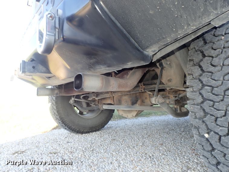 image for item DB7670 2006 Hummer H2 limousine