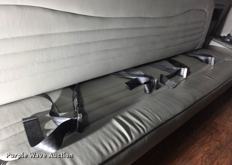 image for item DB7670 2006 Hummer H2 limousine