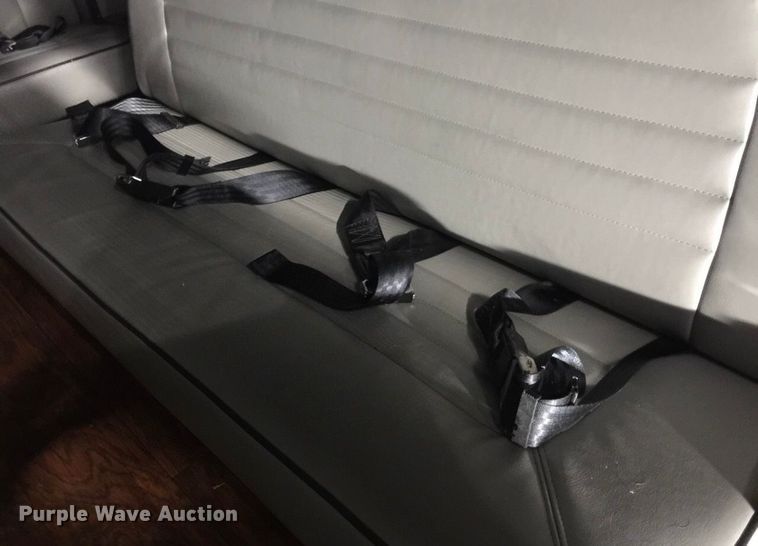 image for item DB7670 2006 Hummer H2 limousine