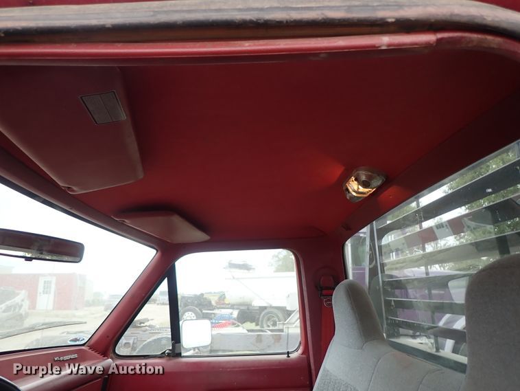 image for item DB7707 1990 Ford F250 flatbed pickup truck